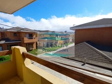 LA HERRADURA- VENTA CASA 4D/3B SECTOR RESIDENCIAL