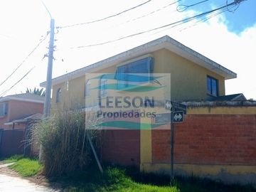 LA HERRADURA- VENTA CASA 4D/3B SECTOR RESIDENCIAL