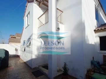 LA SERENA- VENTA CASA 4D/3B EN SECTOR RESIDENCIAL