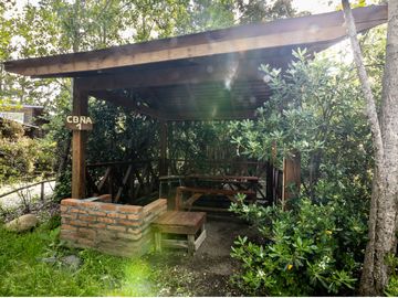 SE VENDE ESPLÉNDIDO CENTRO TURÍSTICO EN SAN FABIAN DE ALICO