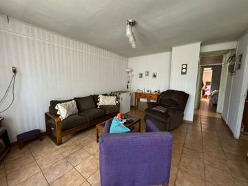 VENDO ACOGEDORA CASA EN INDEPENDENCIA