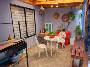 HERMOSA CASA 4D 2B 2 ESTACIONAMIENTOS LOS HÉROES
