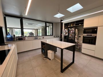 VENTA DE CASA MODERNA EN CONDOMINIO VIÑAS DE CHICUREO