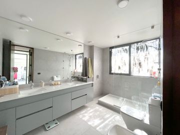 VENTA DE CASA MODERNA EN CONDOMINIO VIÑAS DE CHICUREO