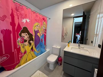 VENTA DE CASA MODERNA EN CONDOMINIO VIÑAS DE CHICUREO