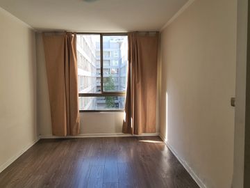 DEPTO  2 SUITES EN SANTIAGO INCLUYE ESTACIONAMIENTO