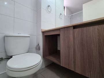 DEPTO  2 SUITES EN SANTIAGO INCLUYE ESTACIONAMIENTO