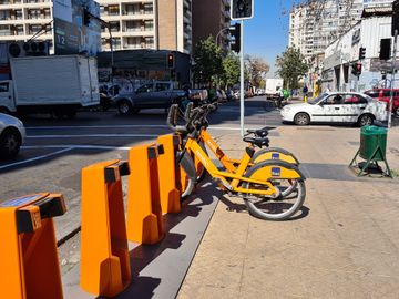 DEPTO  2 SUITES EN SANTIAGO INCLUYE ESTACIONAMIENTO