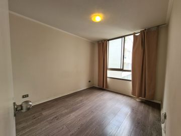 DEPTO  2 SUITES EN SANTIAGO INCLUYE ESTACIONAMIENTO