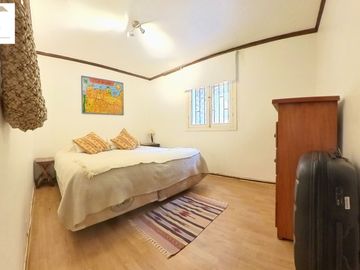 BAJO PRECIO, 2 CASAS SITIO DE 1440M2  VIVE Y GENERA INGRESOS