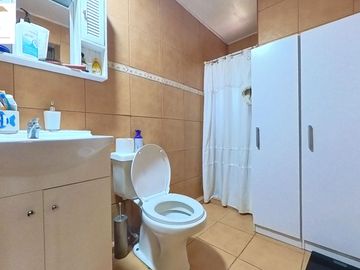 BAJO PRECIO, 2 CASAS SITIO DE 1440M2  VIVE Y GENERA INGRESOS