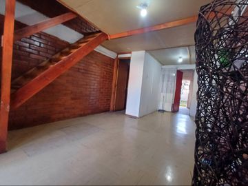 CASA EN VENTA, A PASOS DEL CESFAM, MOLINA-MAULE