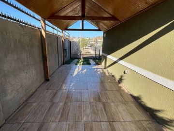 VENTA CASA EN CONDOMINIO FALDEOS DE NOS