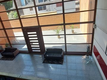 HERMOSO METRO ESCUELA MILITAR 1D, 1B, EST BODEGA LAS CONDES
