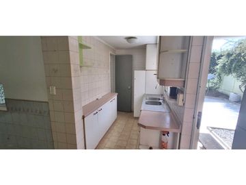 SE VENDE CASA POR VIAJE, RIO CISNES, LA FLORIDA
