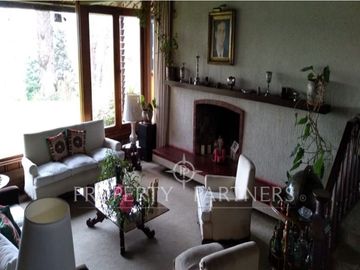 Amplia casa en teja sur,exclusivo sector de Valdivia