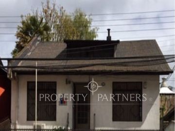 Casa comercial, frente al Mall Plaza de los Ríos