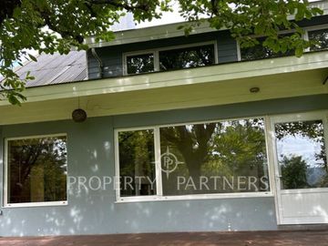 Espectacular casa orilla rio