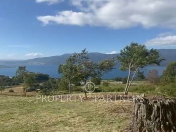 Hermosa parcela en Riñihue con vista al Lago