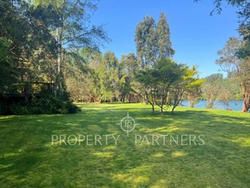 Parcela en  inigualable entorno con vista al río,  sector  Los Robles, Los Lagos