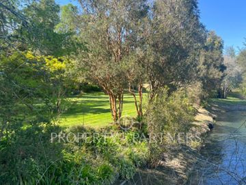 Parcela en  inigualable entorno con vista al río,  sector  Los Robles, Los Lagos
