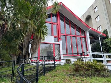 Se vende casa en inmejorable ubicación, Costanera de Valdivia
