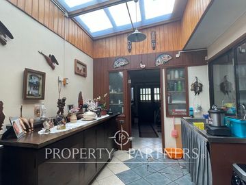 Excelente casa con cabaña posterior en Villa del rey-Parque Krahmer, Valdivia