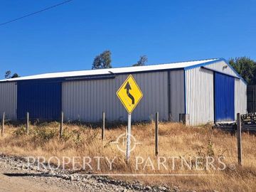 OPORTUNIDAD!!! Terreno con Galpones, ideal para uso Industrial en comuna de Los Lagos