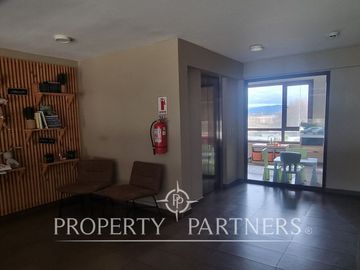 Cómodo Departamento con Vista al Río Cruces en Sector Isla Teja