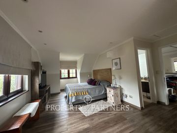 Espectacular Casa en exclusivo Condominio Estancilla