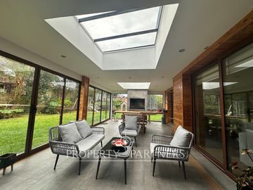 Espectacular Casa en exclusivo Condominio Estancilla