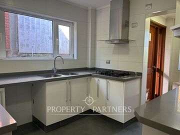 Hermosa Casa en exclusivo sector de Isla Teja