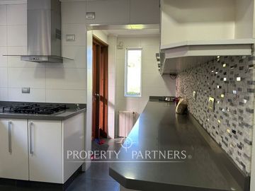 Hermosa Casa en exclusivo sector de Isla Teja