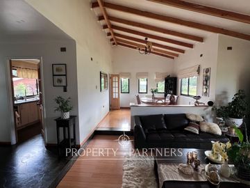 Hermosa Parcela con casa en Condominio sector Cayumapu