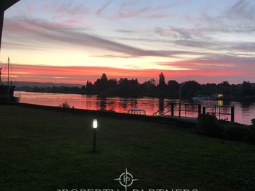Departamento con insuperable vista al río, Condominio Torreónes.