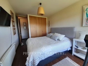 Departamento con insuperable vista al río, Condominio Torreónes.
