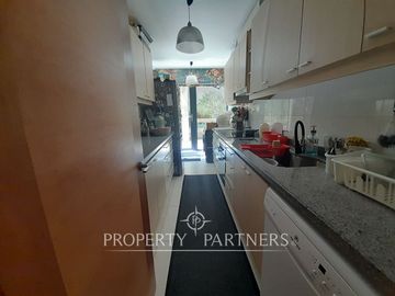 Departamento con insuperable vista al río, Condominio Torreónes.