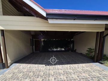Hermosa Casa en Exclusivo Sector