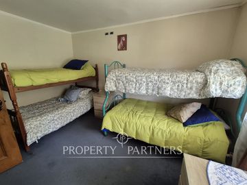 Hermosa Parcela con Amplia Casa en Condominio Miraflores