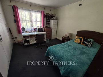 Hermosa Parcela con Amplia Casa en Condominio Miraflores