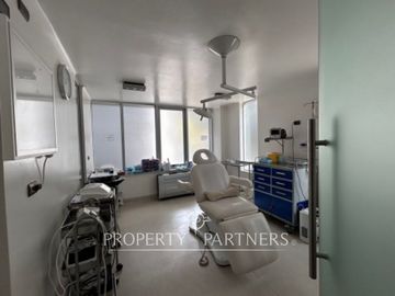 Centro Médico funcionando!! a pasos del centro de la ciudad