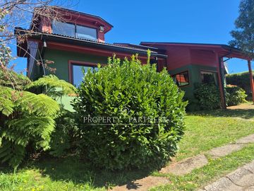 ¡Oportunidad única en Condominio Los Notros!