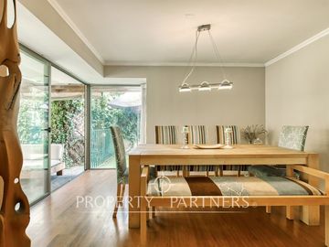 Se vende espaciosa Casa en exclusivo condominio La Reina