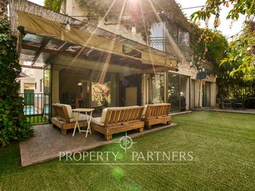 Se vende espaciosa Casa en exclusivo condominio La Reina