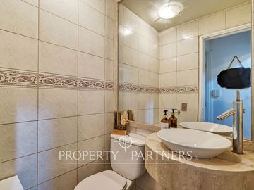 Se vende espaciosa Casa en exclusivo condominio La Reina