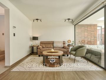 Moderna casa en venta Lomas de Las Pircas Peñalolén