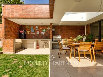 Moderna casa en venta Lomas de Las Pircas Peñalolén