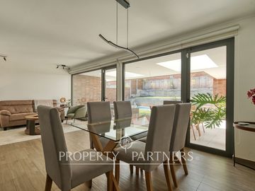Moderna casa en venta Lomas de Las Pircas Peñalolén