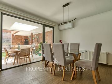 Moderna casa en venta Lomas de Las Pircas Peñalolén