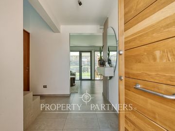 Moderna casa en venta Lomas de Las Pircas Peñalolén
